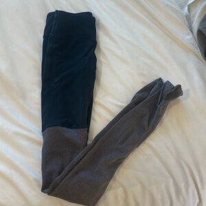 Alo airbrush high waisted leggings.